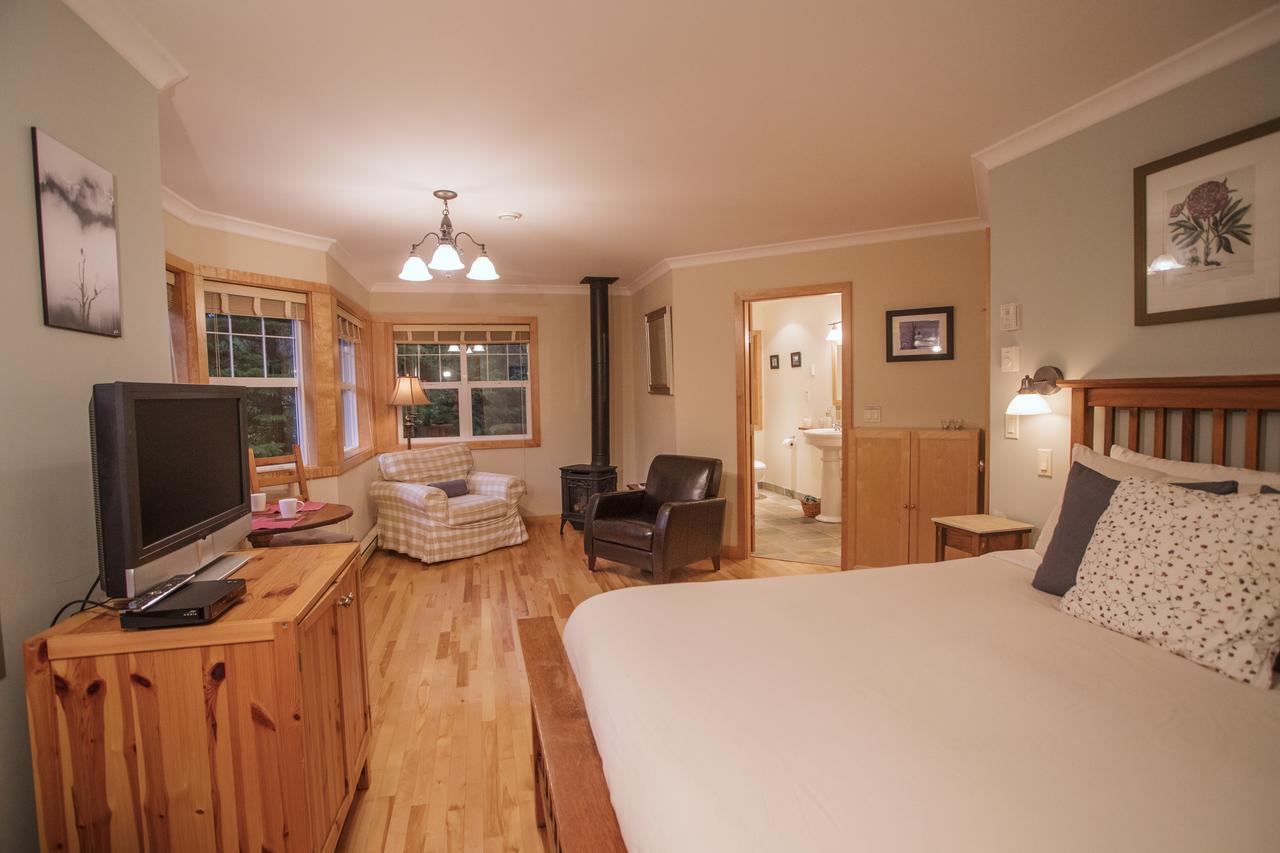 Chesterman Hideaway Tofino Exterior foto